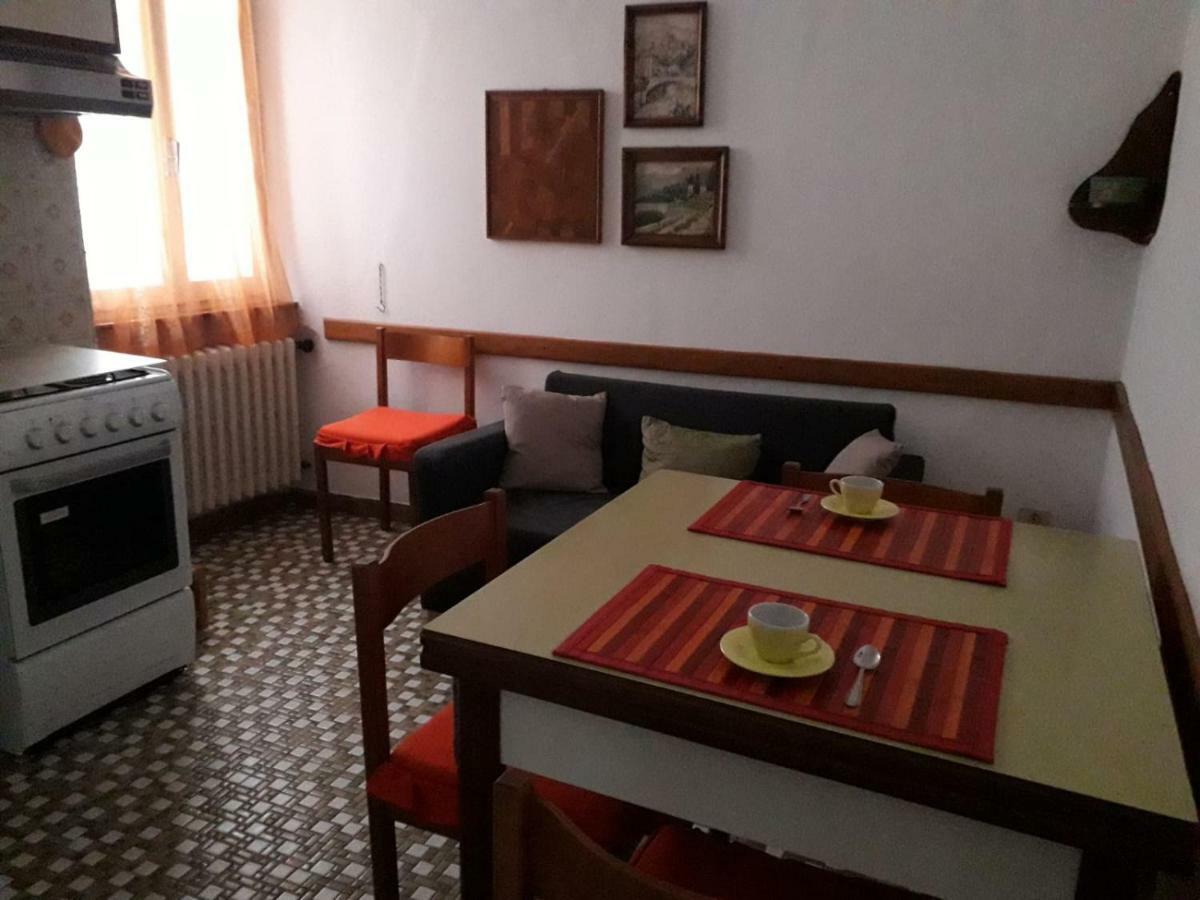 Casa Teresina - Corenno Plinio Lago Di Como Dervio Exterior foto